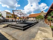 De închiriat spațiu ultracentral, ideal pentru multiple... 