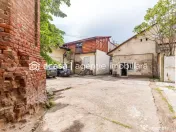 De închiriat spațiu ultracentral, ideal pentru multiple... 