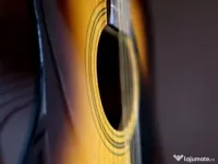 vând chitară Yamaha 