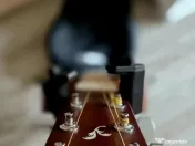 vând chitară Yamaha 