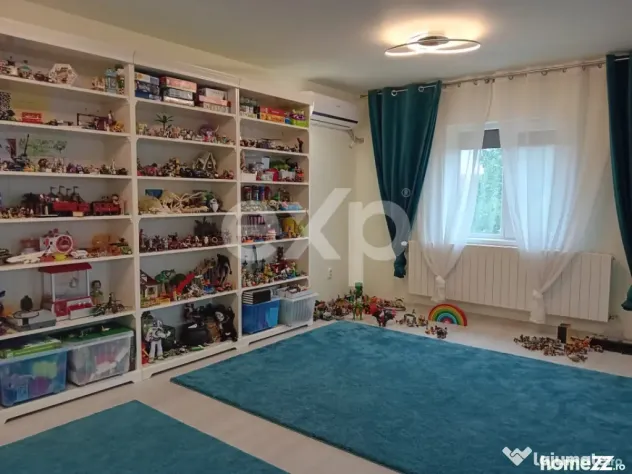 De vanzare vila individuala 6 camere mobilata si utilata Cor
