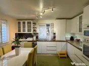 De vanzare vila individuala 6 camere mobilata si utilata Cor 