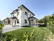 De vanzare vila individuala 9 camere mobilata si utilata Cor 