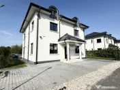 De vanzare vila individuala 9 camere mobilata si utilata Cor 