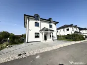 De vanzare vila individuala 9 camere mobilata si utilata Cor 