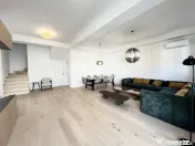 De vanzare vila individuala 9 camere mobilata si utilata Cor 
