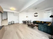 De vanzare vila individuala 9 camere mobilata si utilata Cor 