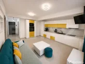 Apartament 2 camere, etaj intermediar, la cheie, cu parcare, 