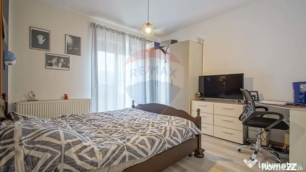 3 CAMERE || TRACTORUL || LOC DE PARCARE || TERASA SI BALCON - Brasov (Brasov)