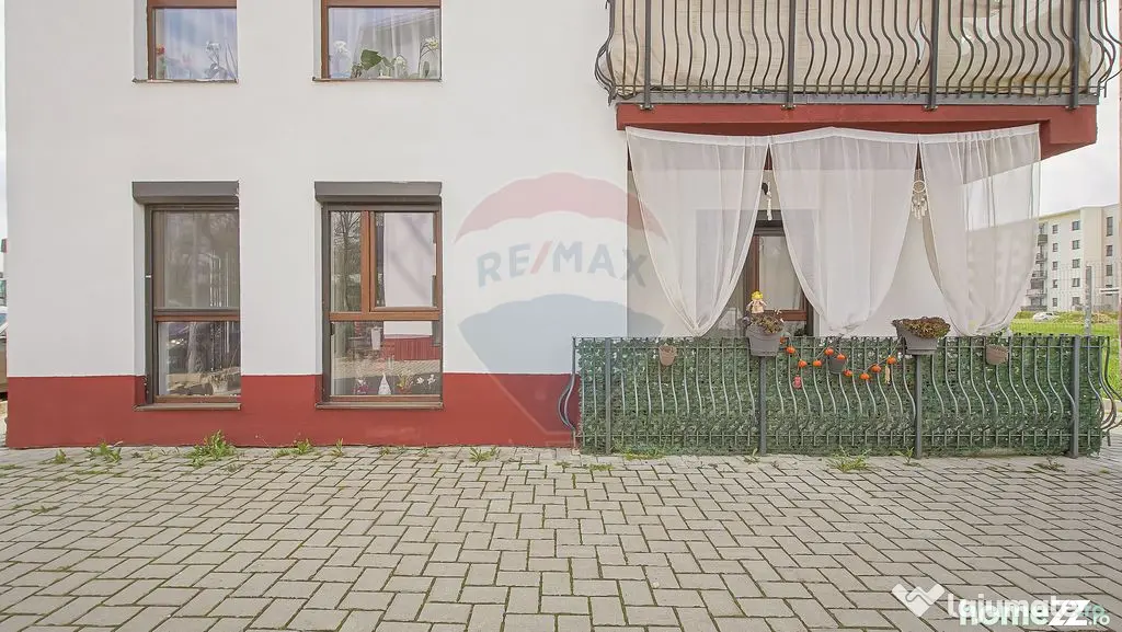 3 CAMERE || TRACTORUL || LOC DE PARCARE || TERASA SI BALCON - Brasov (Brasov)
