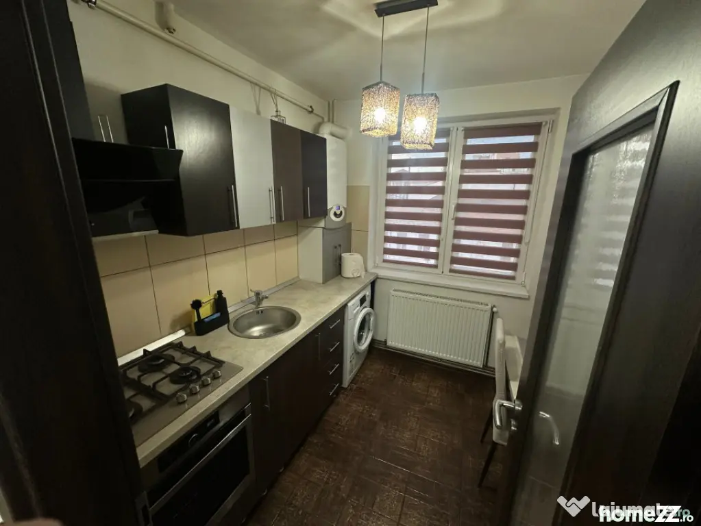 Apartament 3 camere, semidecomandat, 60 mp - Centru! - Craiova (Dolj)