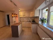 3 Camere Decomandat | Zona 13 Septembrie | Etaj 2 | Loc Parc 