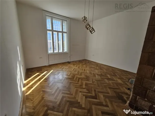 Studio Livada Postei ULTRACENTRAL Brasov cu parcare, beci s