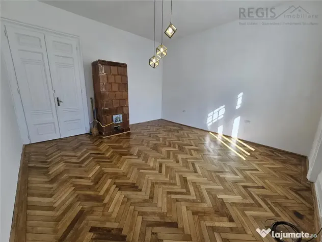 Studio Livada Postei ULTRACENTRAL Brasov cu parcare, beci s