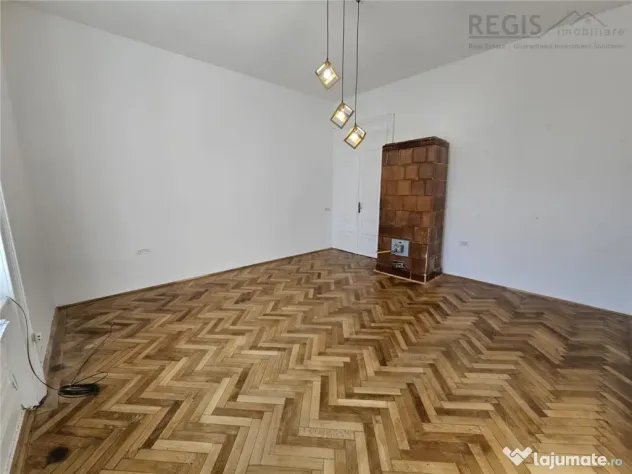 Studio Livada Postei ULTRACENTRAL Brasov cu parcare, beci s