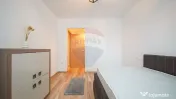 Apartament cu 3 camere, prima închiriere, în zona Tract... 
