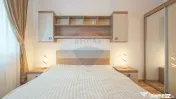 Apartament cu 3 camere, prima închiriere, în zona Tract... 
