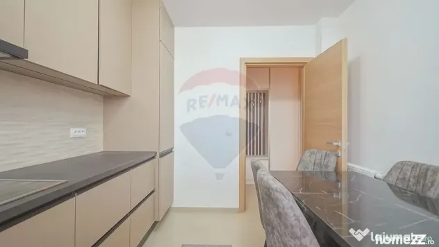 Apartament cu 3 camere, prima închiriere, în zona Tract... - Brasov (Brasov)