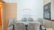 Apartament cu 3 camere, prima închiriere, în zona Tract... 