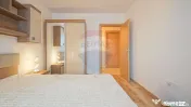 Apartament cu 3 camere, prima închiriere, în zona Tract... 