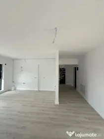 APARTAMENT 2 CAMERE//MRS GRADINILE//PARTER//LOC DE PARCARE