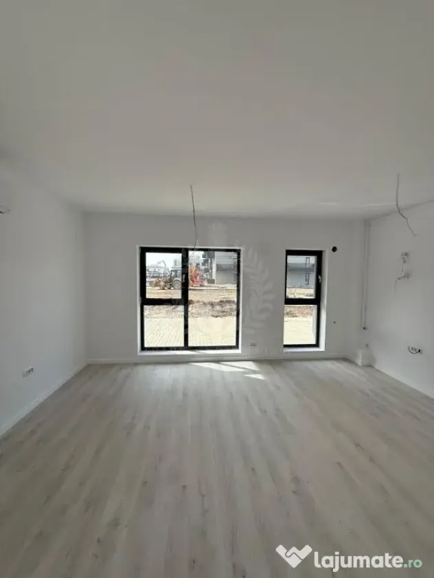 APARTAMENT 2 CAMERE//MRS GRADINILE//PARTER//LOC DE PARCARE
