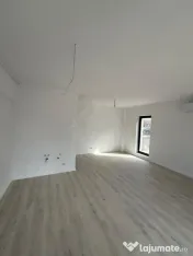 APARTAMENT 2 CAMERE//MRS GRADINILE//PARTER//LOC DE PARCARE 