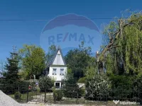 Casă / Vilă cu 4 camere de vânzare 