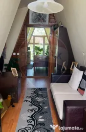 Casă / Vilă cu 4 camere de vânzare 