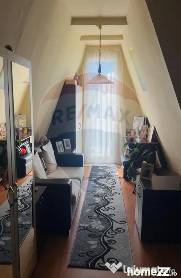 Casă / Vilă cu 4 camere de vânzare