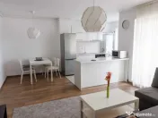 Apartament 2 camere, decomandat - zona Tractorul 