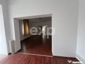 Grădină Botanica 306 mp teren 130 utili 6 camere 8 min met 