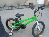 Bicicleta copii cu roți ajutătoare 