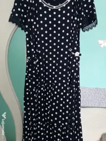 Rochiță de vară.Neagră cu buline albe.