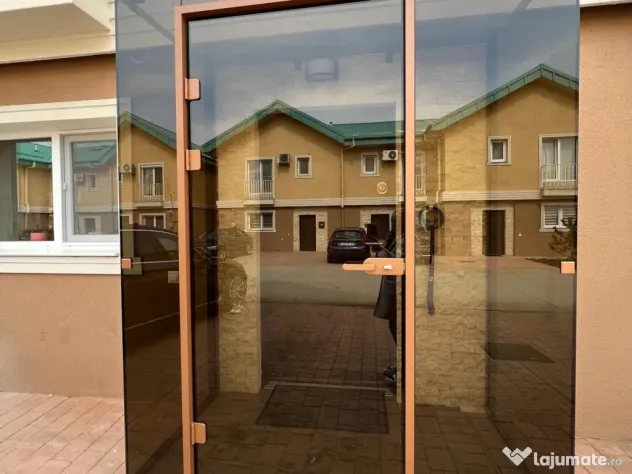 Usi interior, compartimentari din sticla securizata