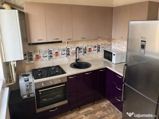 De vanzare Apartament 3 camere Complet mobilat si utilat Alunului