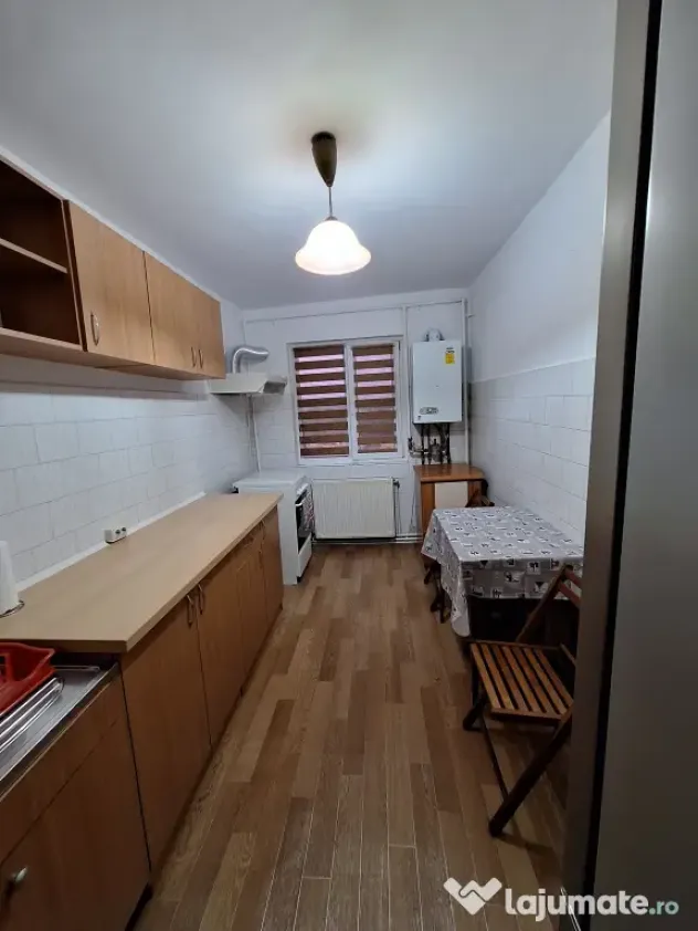 Se oferă spre închiriere apartament cu 2 camere- zona Lido-9 Mai Târgu Jiu