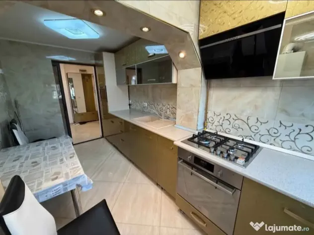 Apartament 3 camere Renovat in Totalitate, Dorobantilor - et