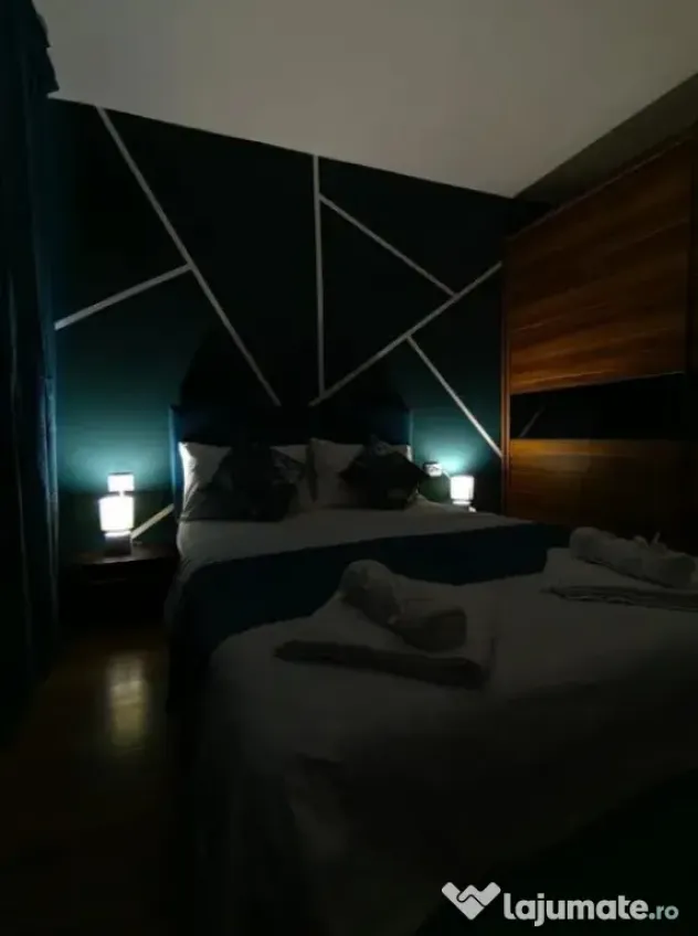 Apartament 2 camere, decomandat - zona Noua