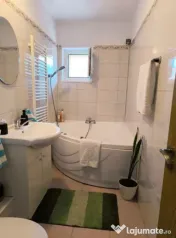 Apartament 2 camere, decomandat - zona Noua 