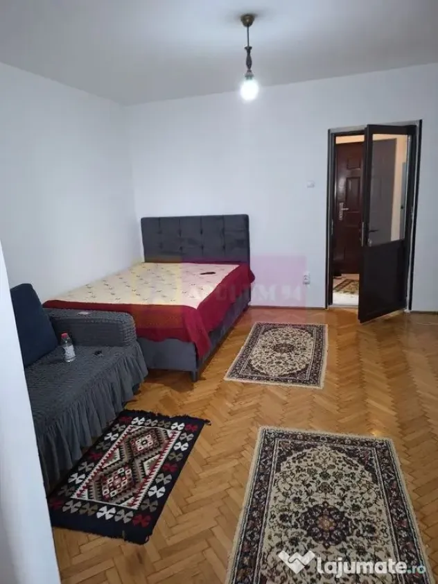 Garsoniera Drumul Taberei la parc Moghiorasi
