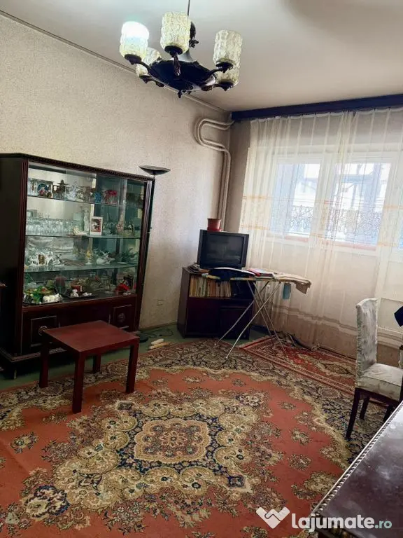 Apartament 3 camere stradal Morarilor- Vergului