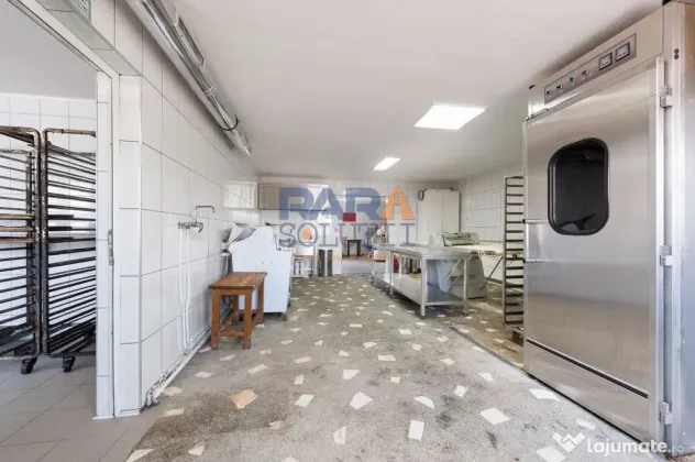 Spațiu de producție cu dotări complete: brutărie, pat...
