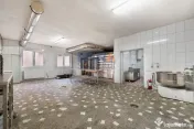 Spațiu de producție cu dotări complete: brutărie, pat... 