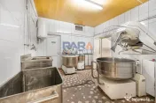 Spațiu de producție cu dotări complete: brutărie, pat... 