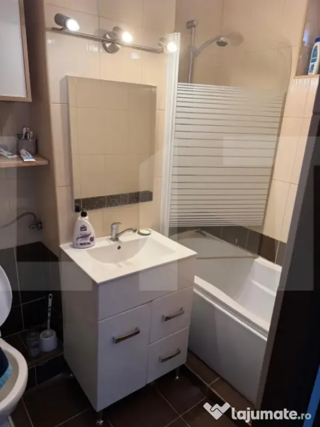 Apartament 3 camere, 70 mp, Bulevardul 16 Decembrie 1989
