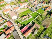 Teren frumos de 1.469 mp cu casuta: oportunitate in zona Cen 