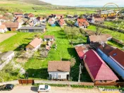 Teren frumos de 1.469 mp cu casuta: oportunitate in zona Cen 