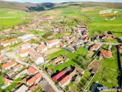 Teren frumos de 1.469 mp cu casuta: oportunitate in zona Cen 