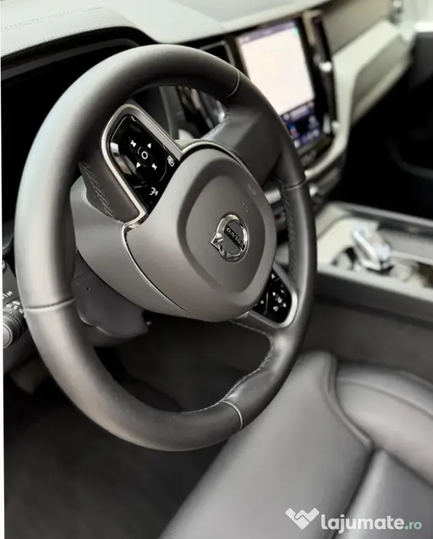 Volvo XC 60 Plug-in Hybrid T8 2025 | Impecabil | Garantie PRIMUS